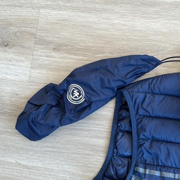 MICHAEL KORS 
Logo Tape Quilted Nylon Puffer Vest men’s size medium blue - Picture 5 of 8